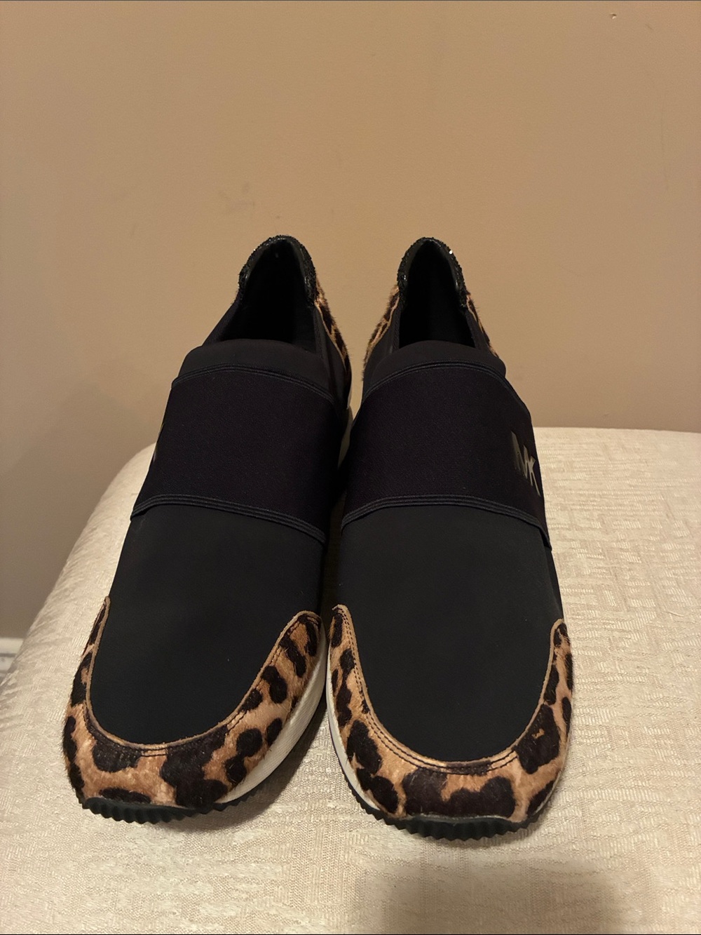 Michael Kors Sneakers - Picture 2 of 4